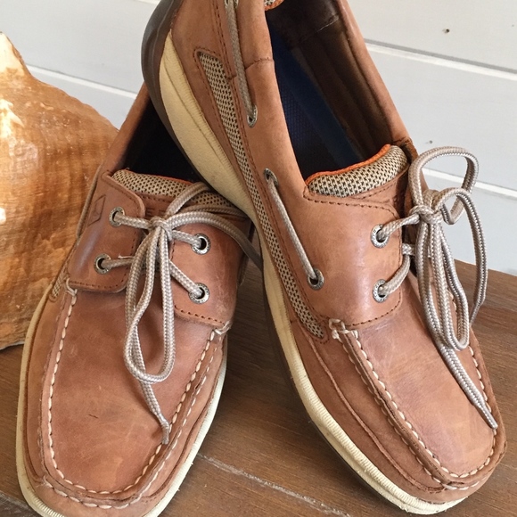 men's sperry lanyard boat shoes